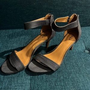 Denim heels